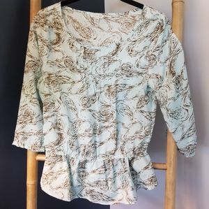 Cute 3/4 lightweight top